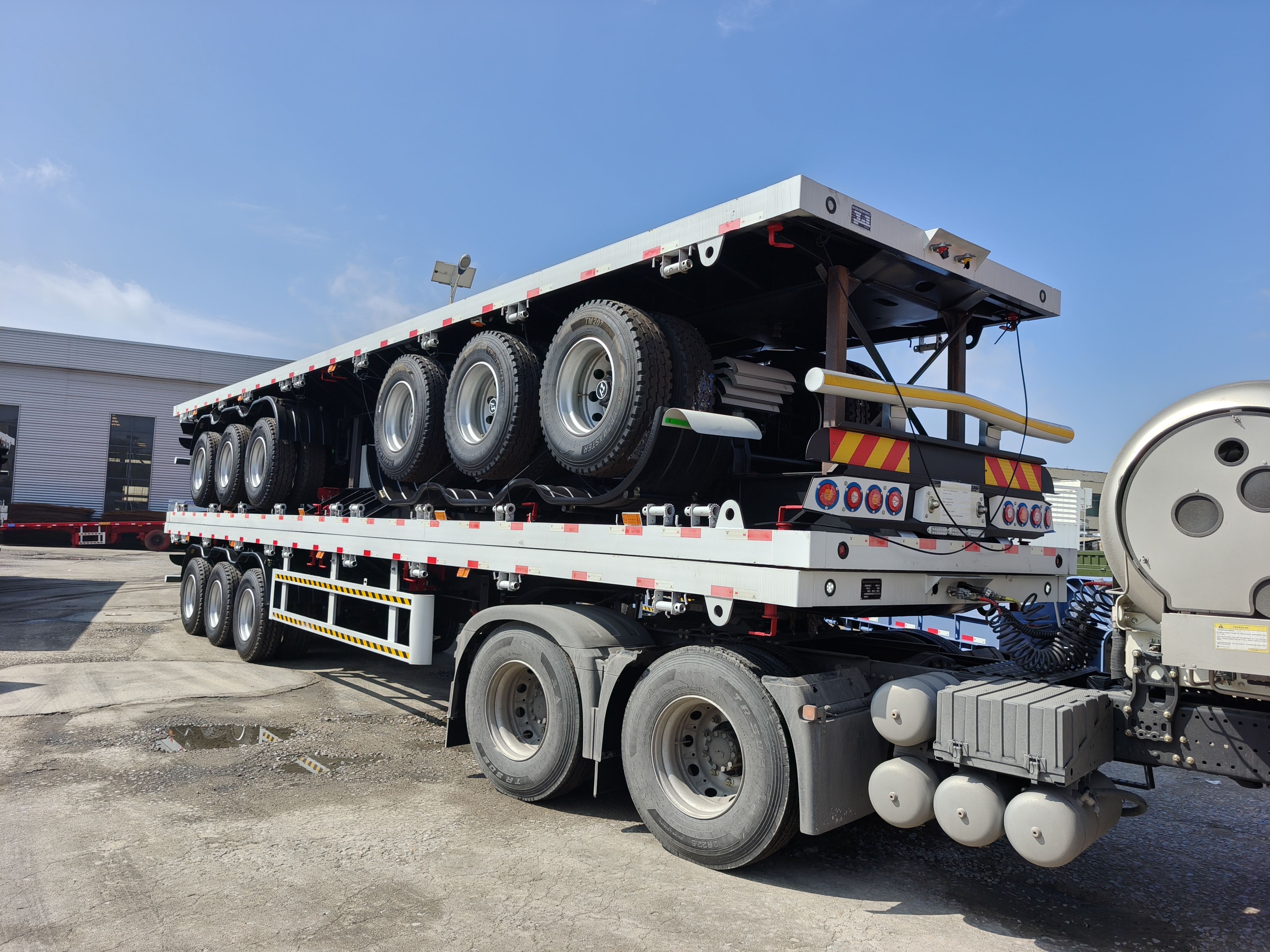 Rong Unit Flatbed Semi-Trailer Bakal Dikirim menyang Ghana