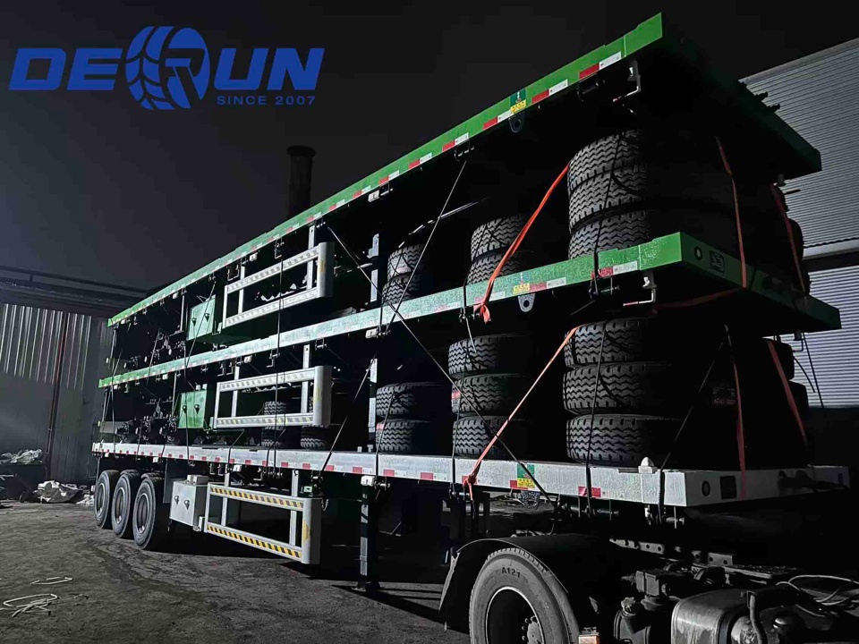 Telung trailer semi sing wareg bakal dikirim menyang Algeria